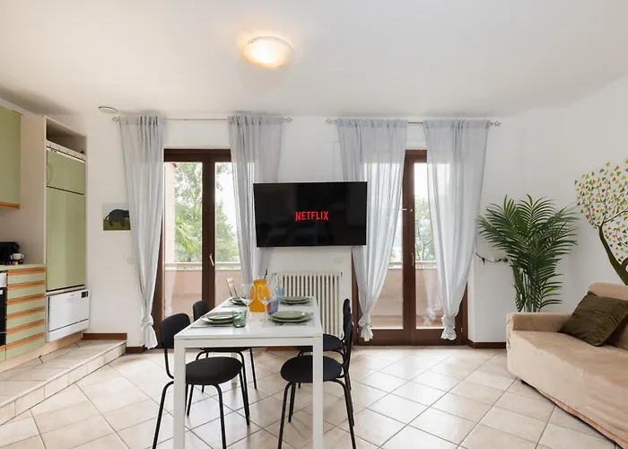 Vakantiehuis Veddasca Vistalago Maccagno
